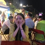 [댓글부탁해] 학생이 선생님한테 선물주면 <b>예의</b> 없는건가요?