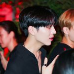 [펜타곤] 왜 아무도 나한테 <b>이</b> 사진을 <b>안</b>준거지..?