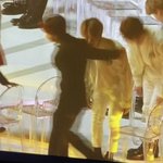 방탄 정국이랑 더보이즈 에릭 친해...?