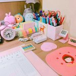 내 <b>책상</b> 위의 소소한 힐링 포인트