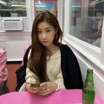 <b>채령</b> 이쁜데