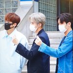 [펜타곤] 큰애 <b>옆</b>에 큰애 <b>옆</b>에 큰애