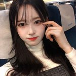 [댓글부탁해] 몇년 전 내 친구 달라진게 없는데 달라져보임 뭐지