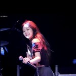 제니 데뷔 <b>초때</b> ㄹㅇ 몸 부셔저차 췄네