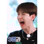 백현 <b>마크</b>랑 지내더니..;;