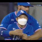 <b>안아</b>주고싶다