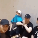 박찬열이 경수 <b>감시</b>하는거 ㅈㄴ 귀엽다 진짜