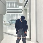 [위너] 유니 신<b>사옥</b>이네