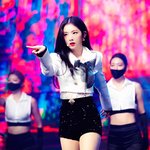 근데 <b>아슬</b> 코디 진짜 이쁘다