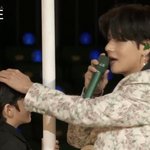 이거 뷔 <b>자해</b> 사진인듯