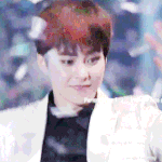 [EXO] 벌써 일년이 지났는데 난 아직 <b>미련</b> 가득해서