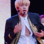 콘서트마다 진 <b>셔츠</b> 너무하네