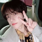 내 최애 셀카 이게 나아보이면 좀 <b>큰일</b>?