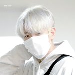 기억하자 하얀머리 <b>변백현</b>