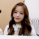 <b>장원영</b> 이 <b>머리</b> 그레이스펌인가???