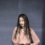 근데 <b>이나은</b> 얼굴은