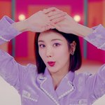 [<b>엔터</b>톡] 아이즈원 권은비 코피어싱 대박.....
