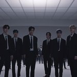 남돌 <b>수트</b> 너무 좋아