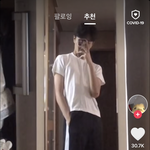 ..? <b>이분</b> 비율 뭐냐...