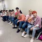 [펜타곤] 투표권 다쓴 유니들아!