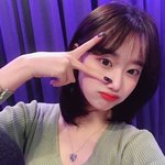 이나은 이거 손<b>동표</b> 닮지 않았냐