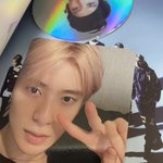 [NCT즌] 길가다가 슈휴앨범삿는데 재혀니나옴