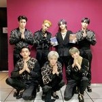 [NCT] 앨범 들고 ㅎㅂㅇㅈㄷ분들 <b>인사</b>간듯