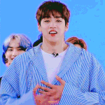 [펜타곤] 초롱초롱한 <b>송아지</b> 눈 보고 갈 유니~~~??