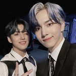 [펜타곤] 가장 <b>예쁘다</b> 생각하는 사진풀기