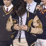[방탄소년단] 우리가 여며주는게 아니고