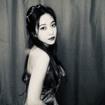 <b>예리</b>