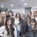 <b>온</b>콘하다가 <b>팬</b>들 보고싶어서 운 아이돌