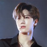 <b>강단</b> 있어보이는 남돌