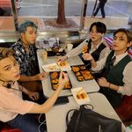 방금 올라온 김뷔 위버스 사진 킬포