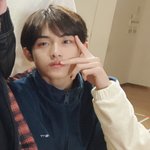 [NCT즌] 윈깅 이 <b>옷</b> <b>정보</b>..좀..
