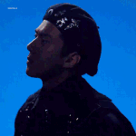 <b>세훈</b> 이 베레모 왜 안썼다 그랬지..?