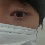 20대 <b>남자</b> <b>눈</b>좀 봐주시겠어요?