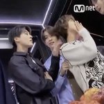 [NCT] <b>성찬</b>이 귀여워... ㅎㅎ