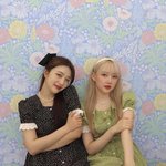 얘들아 <b>셀프</b>네일 취미인 아이돌 없으려나