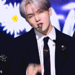 [펜타곤] 그렇게 카메라를 쳐다보지 <b>말아</b>주세요