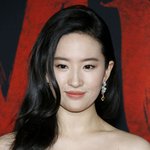 <b>유역비</b> 채령 닮은 듯
