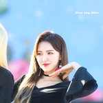 <b>팬</b>들 휘어잡는 조련킹 <b>여</b>돌