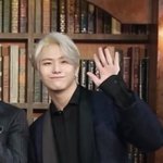 [빅톤] 머리 <b>완전</b> 밝아졌네