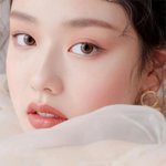 <b>대충</b> 스쳐봐도 알아볼 예쁨
