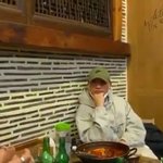 확진자 438명 나왔던 날 술집에서 인스타 라이브 켰던 찬열, 세훈...