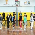아이돌들 이런 영상 많이 주면 좋겠음