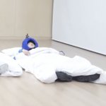 야 늦었다 빨리 자셈