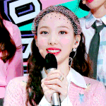 <b>니</b>네 진짜 나연 입<b>덕</b>직캠 한 번만 보고 오셈