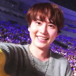 나 궁금한게 <b>삼백안</b>이 흰자가 보이는거잖아