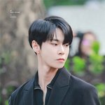 여리여리한 핏에 더 흔들리는 <b>덕심</b>